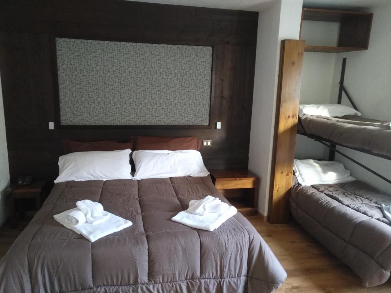 Hotel I Larici Bardonecchia Exterior foto